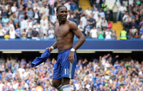 爱游戏体育-爱德华兹手感滚烫，带领曼联险胜金州勇士，赛后一句话霸气侧漏